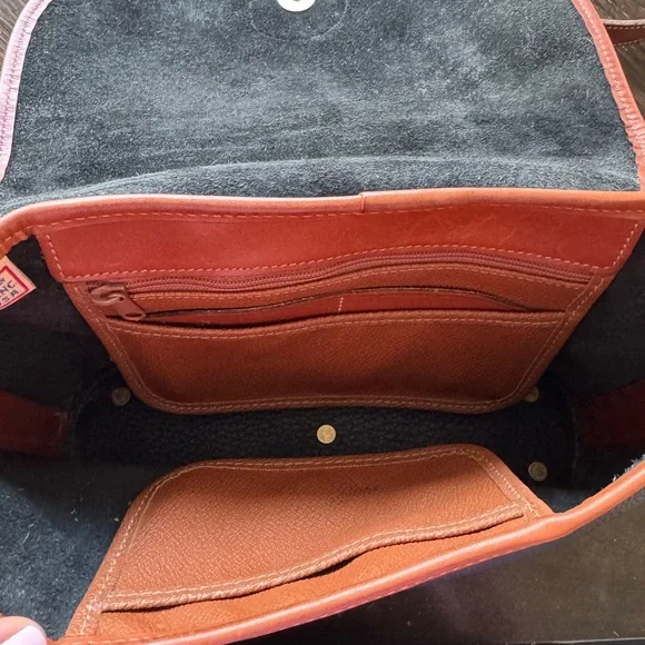 Dooney and Bourke Vintage Purse - Picture 4 of 7